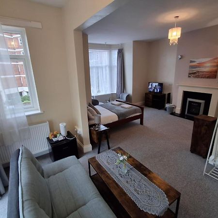 Inn By The Sea, Portsmouth - En Suite Rooms With Sea View Possible, Parking Ev 22Kw エクステリア 写真