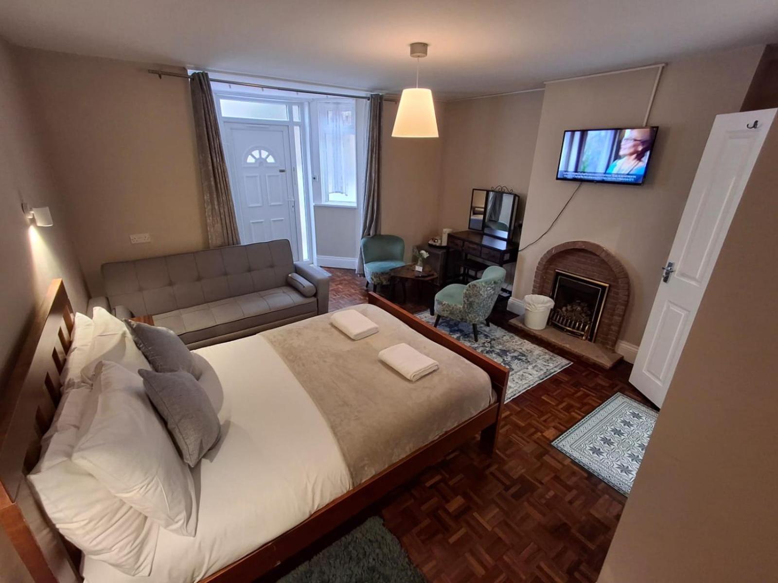 Inn By The Sea, Portsmouth - En Suite Rooms With Sea View Possible, Parking Ev 22Kw エクステリア 写真